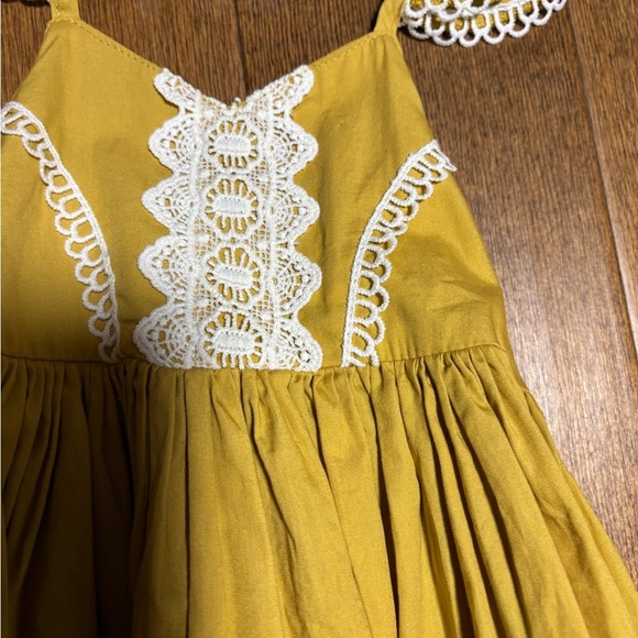 Trish scully child dress size 12/18 months very detailed design - Picture 4 of 6